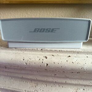 BOSE SoundLink  Mini II